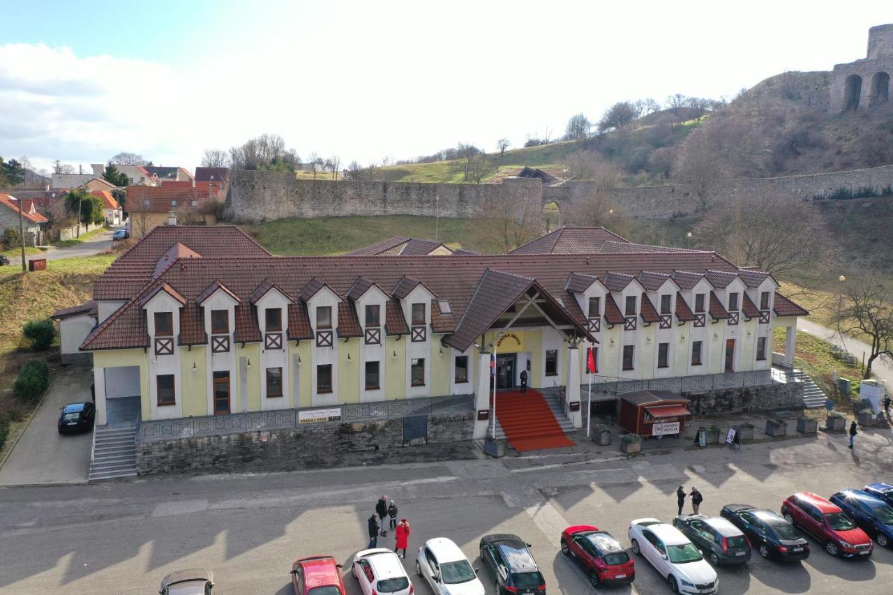 Hotel Hradna Brana Братислава Экстерьер фото