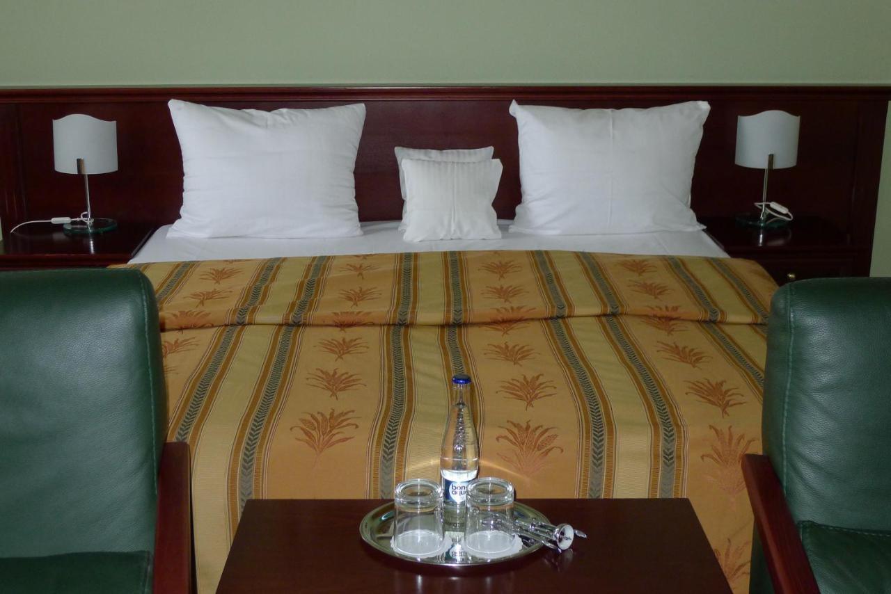 Hotel Hradna Brana Братислава Номер фото