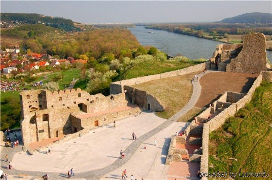 Hotel Hradna Brana Братислава Удобства фото